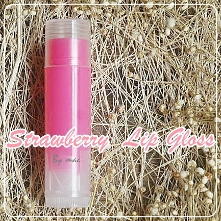 STRAWBERRY LIP GLOSS สีชมพู กลิ่นสตอเบอรี่