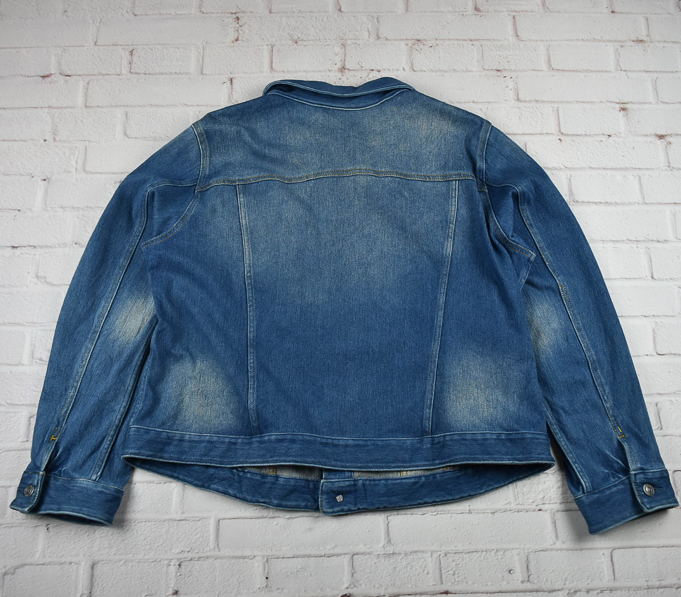 JEANS อกจริง 42 ไซส์ L เสื้อแจ็คเก็ตยีนส์ แขนยาว ผู้ชาย เนื้อผ้ายีนส์ยืด เนื้อผ้านุ่มใส่สบาย ใส่คลุมกันแดด