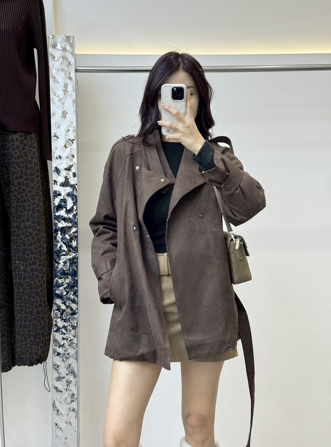 แจ็คเก็ตกันหนาวหนังกลับแขนยาว มาพร้อมเข็มขัด ✔ ดีเทลคอปีน ด้านในบุขนกันหนาว มีกรพเป๋าล้วงข้าง