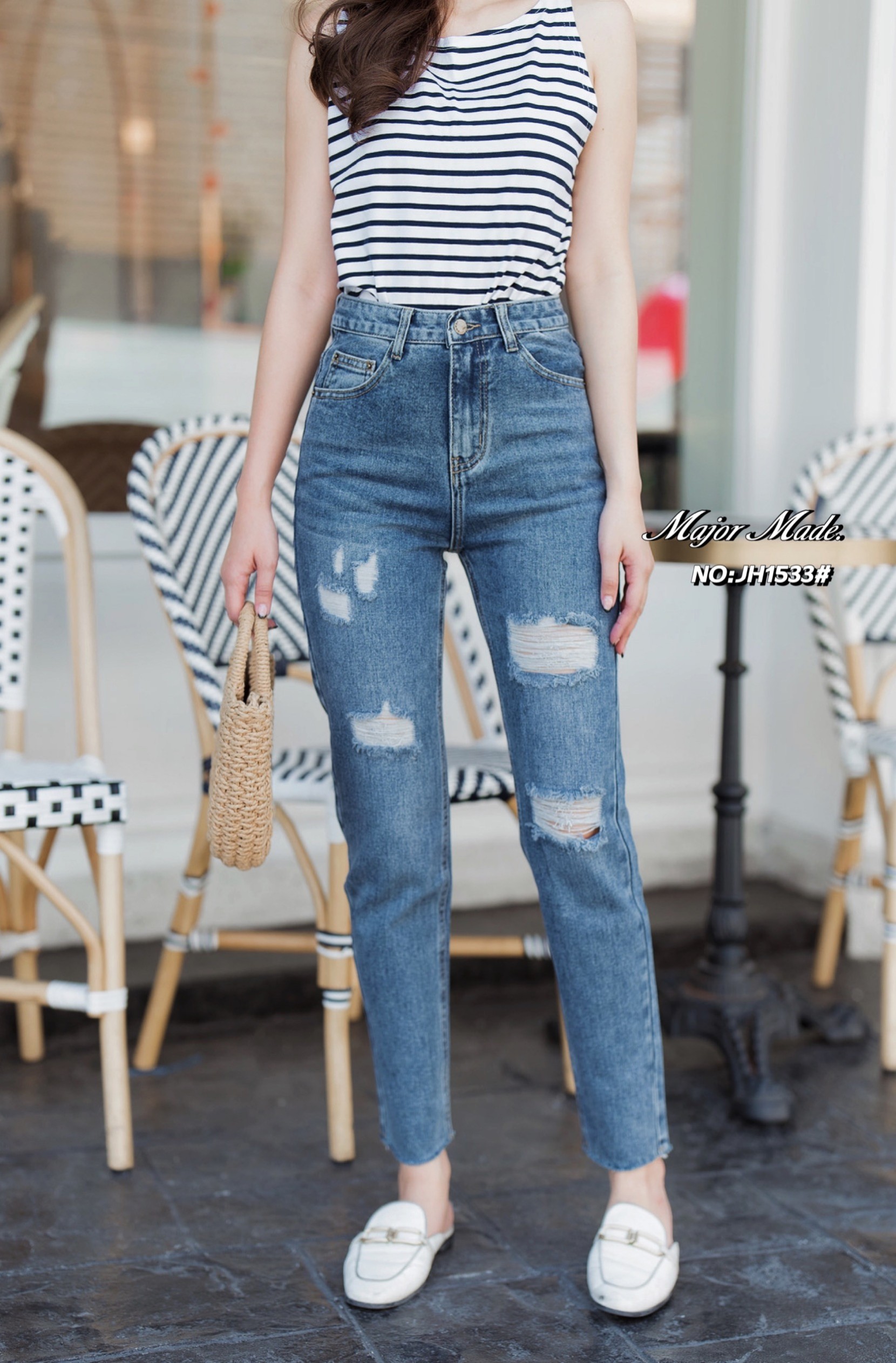 No.JH1533# -High-waist boyfriend jeans 🇰🇷🇰🇷 กางเกงยีนส์ทรงบอยสีฟอก เอวสูงงง แต่งขาดได้ลงตัวสวยเซอร์ๆตัวนี้ ผ้ายีนส์เนื้อนิ่มใส่สบาย (ผ้าไม่ยืด) แพทเทิร์นแป๊ะ ใส่เก็บพุงสวยดูมีเชฟ