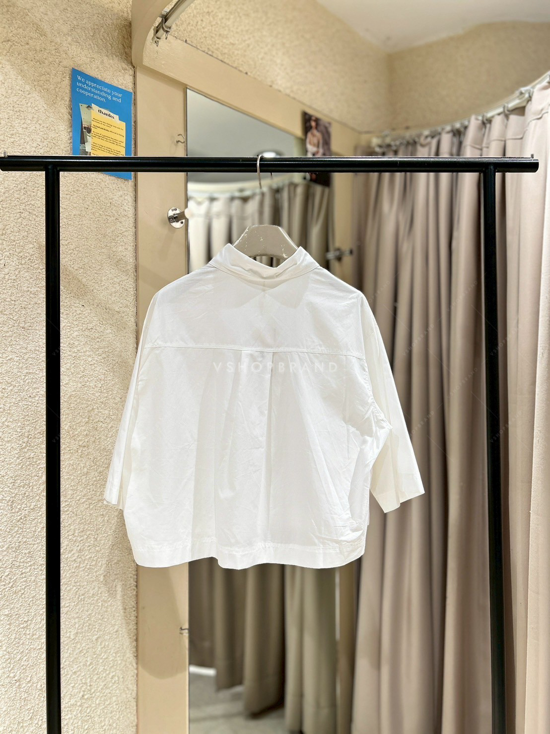 เสื้อครอปเชิ้ตแขนสั้น กระเป๋าอกคู่