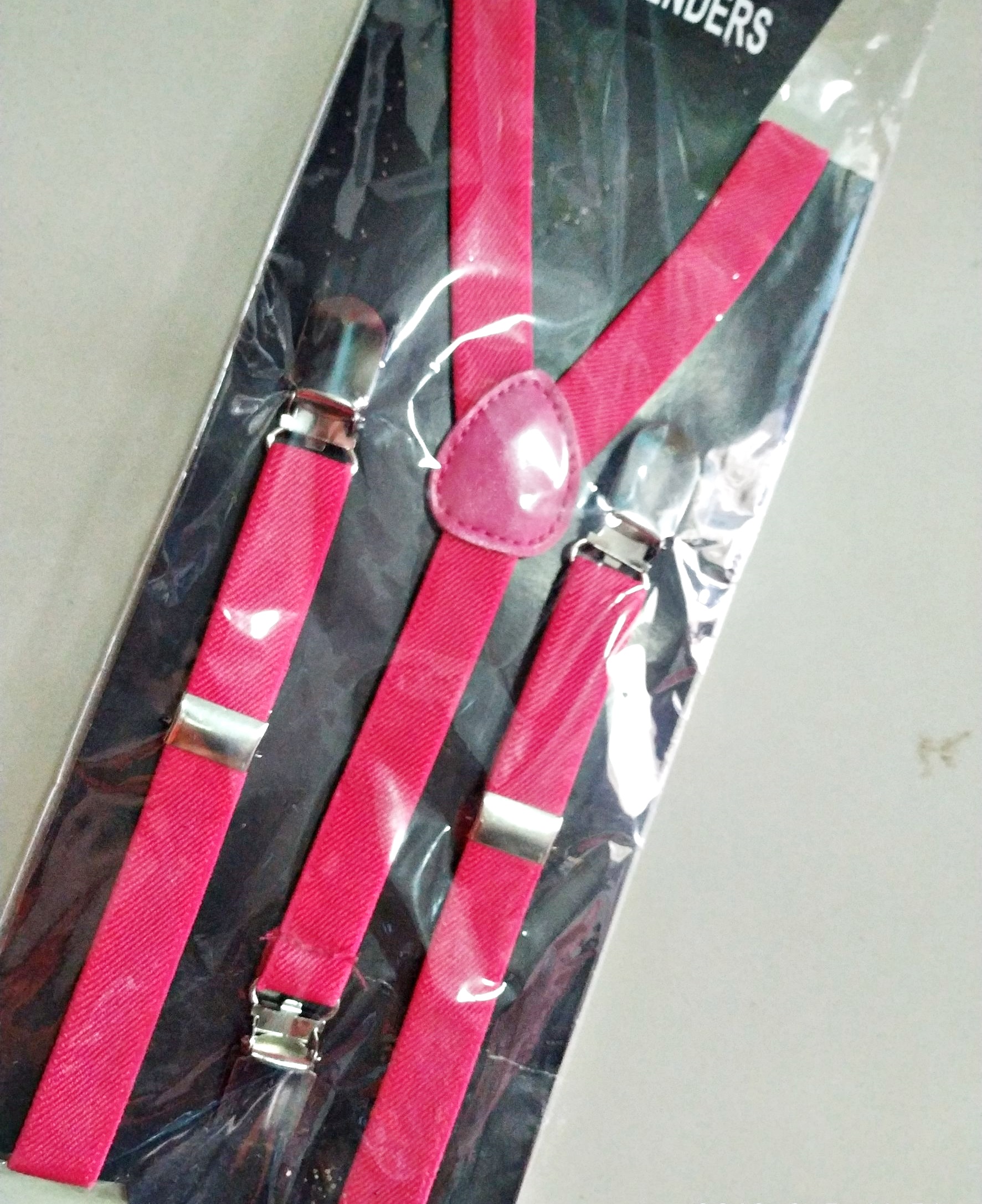 สายเอี๊ยมเด็ก สีชมพูเข้ม (ขนาด 1.5 cm.)