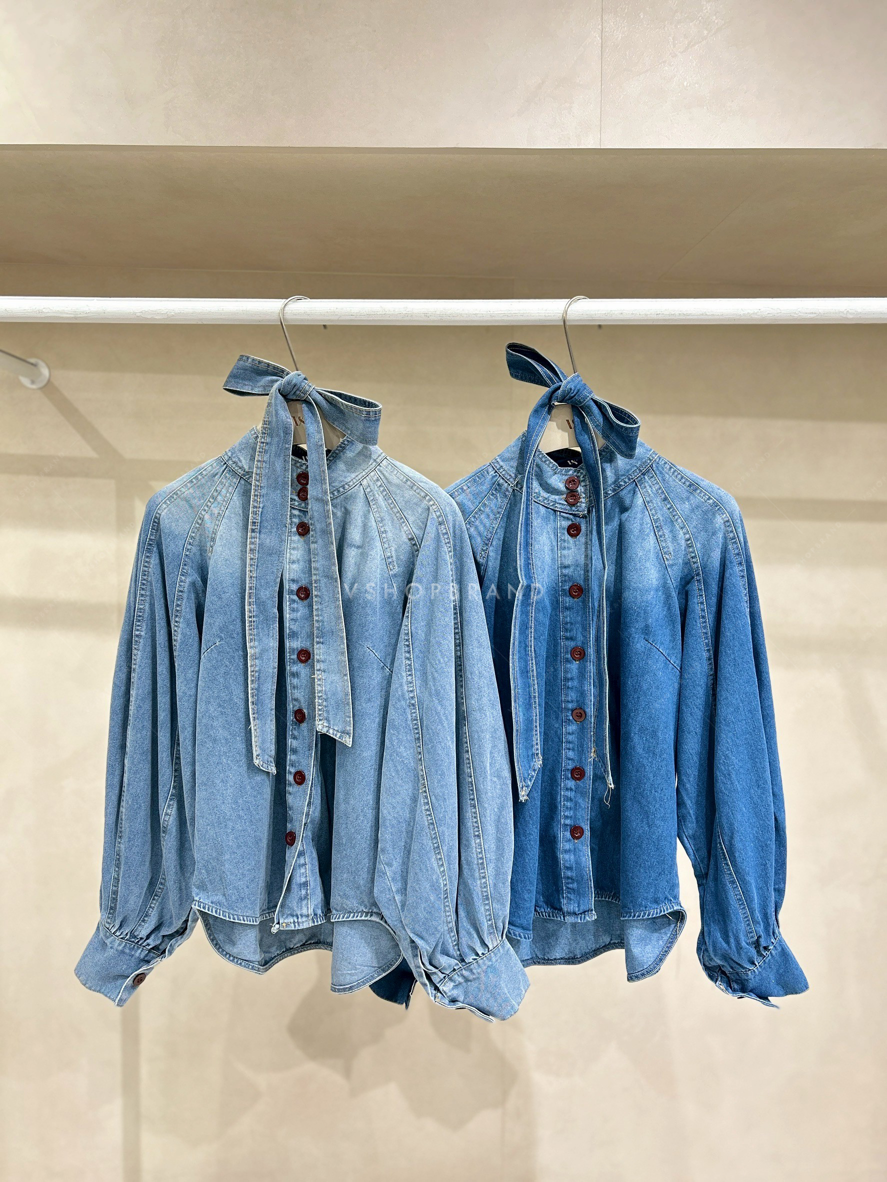เสื้อเชิ๊ตยีนส์คอปีน แขนพอง เส้นแขน + เชือก