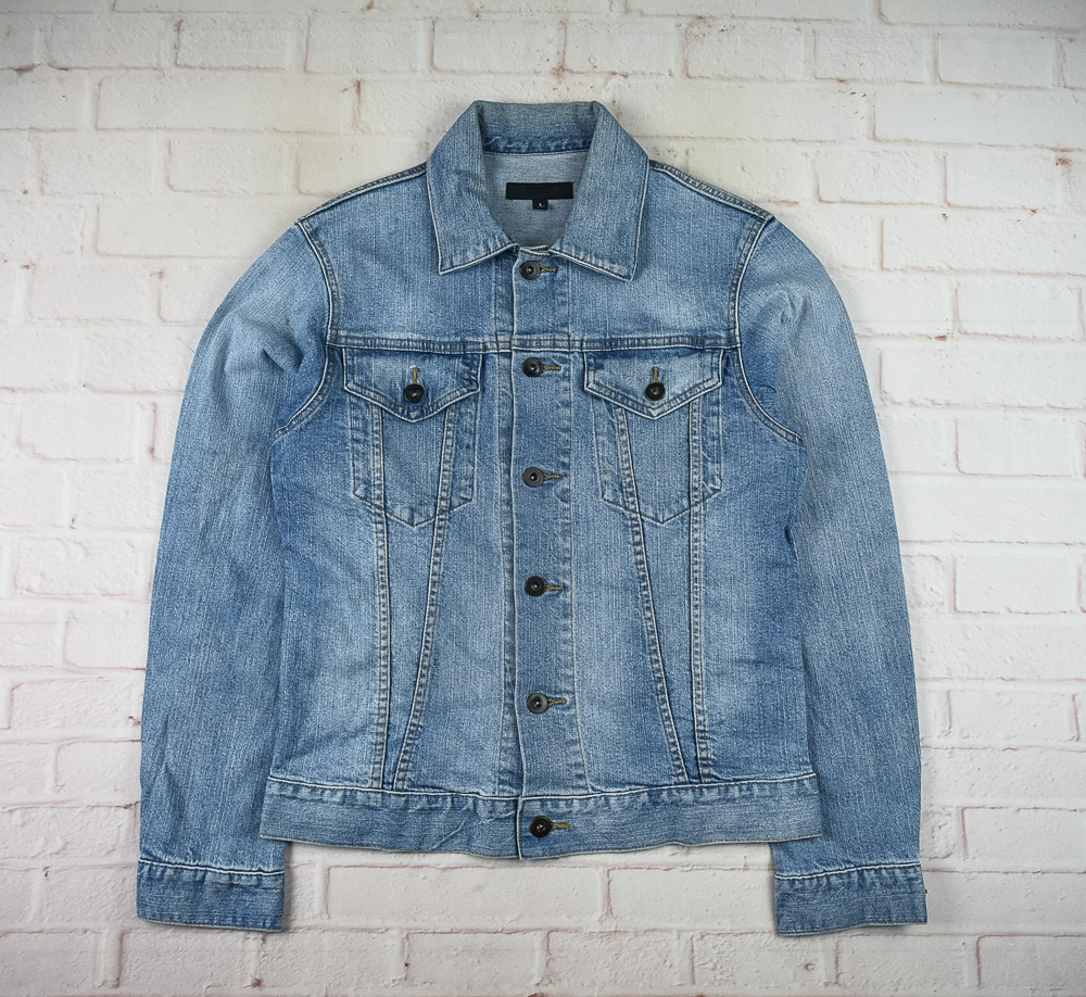 UNIQLOแท้ รอบอก 36 เสื้อแจ็คเก็ตยีนส์ ผู้ชาย ยูนิโคล่ สียีนส์ เสื้อแขนยาว เนื้อผ้าดี