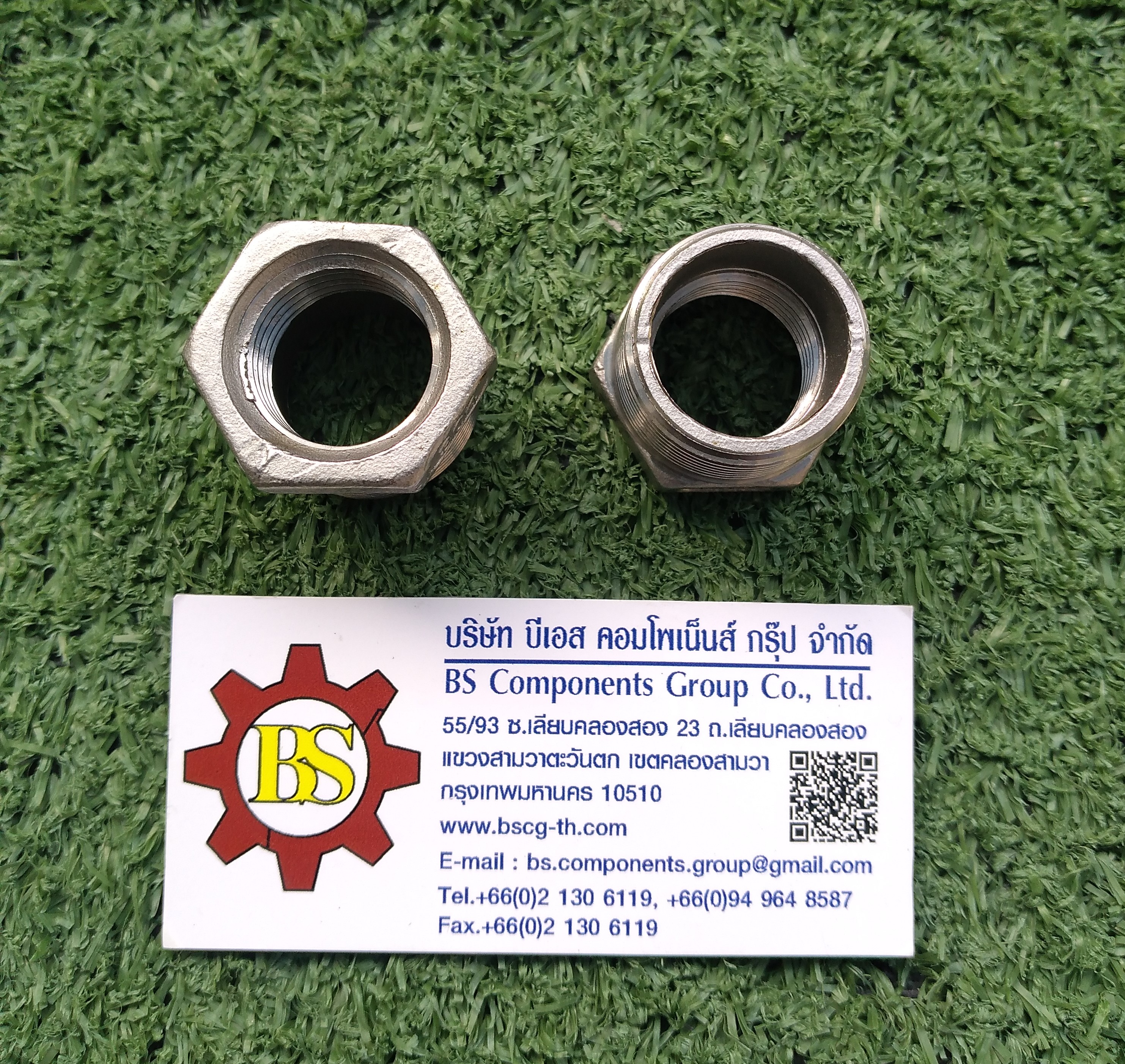 ข้อลดเหลี่ยมเกลียว JEF SUS304 3/4"x1/2"