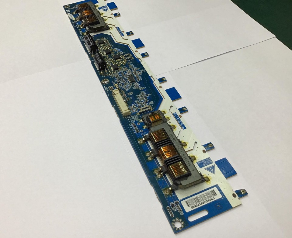 CCFL 8CH รุ่น SSI320_4UG01 แผงอินเวอร์เตอร์