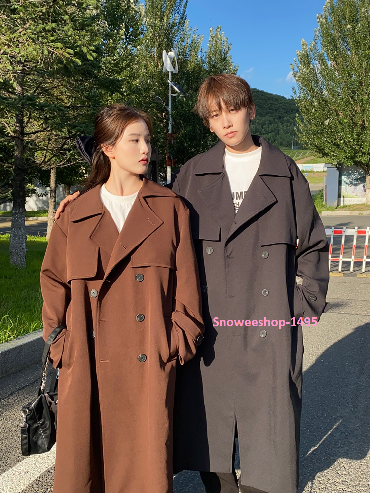 Trench Coat ไซใหญ่โค้ททรงโอเวอร์ไซสไตล์อังกฤษหลวมๆ ใส่สบายโค้ทเกรดพรีเมี่ยมสีพื้นใส่เป็นคู่หรือใส่เดี่ยวก็เหมาะมาก กันหนาว กันลม กันหยดน้ำได้ดี ใหญ่สุดอก 50 นิ้ว