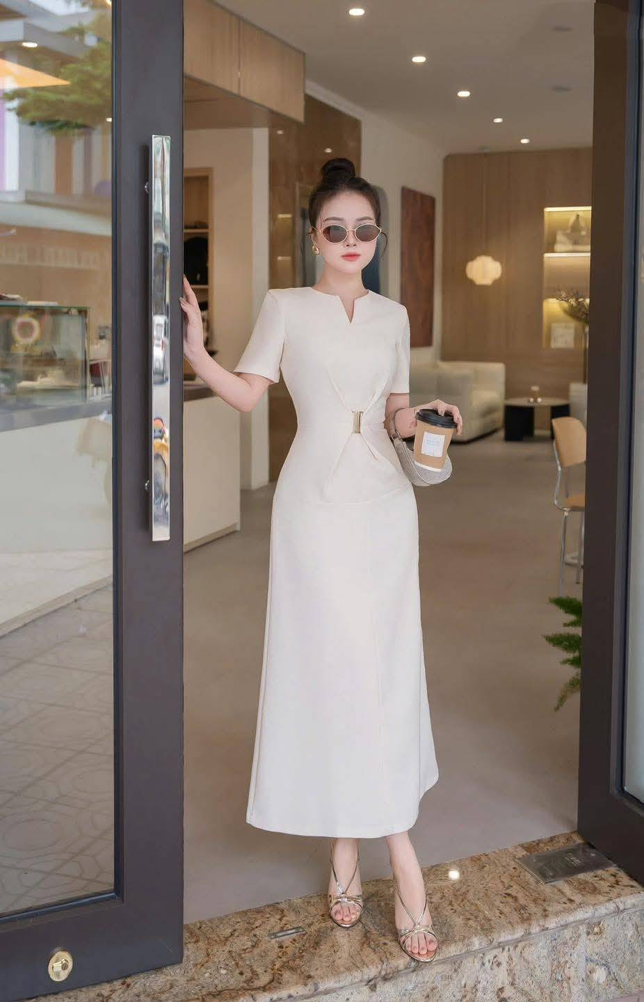 ชุดเดรสกระโปรงผ้าหนาอัดกาวช่วงเสื้อดูลูกคุณมากๆผ้าเนื้อดีมีทรงสวยมั้กๆผ้าหนาหนักเนื้อดีนิ่มไฮโซสวมใส่ง่ายเเต่งเเนวลูกคุณมั้กๆคะเดรสกระโปรงยาวเนื้อดีกระโปรงยาวงมากผ้าสวยเอวเข้ารูปดูเก๋ดูสวยมาก