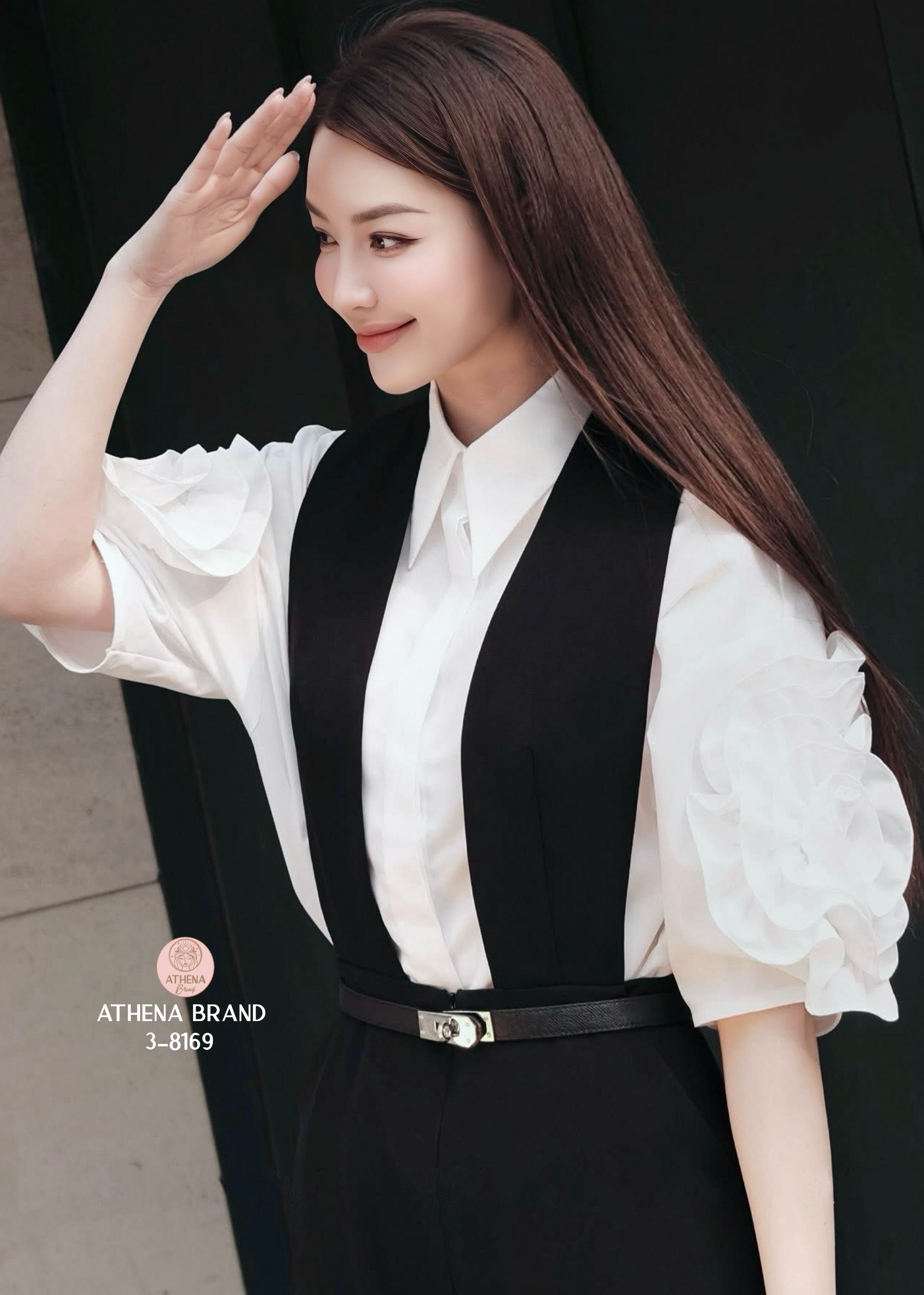 Tag 🔖 :Athena (อธีน่า) Brand Detail :: jumpsuit+เสื้อ+เข็มขัด จั๊มสูทขายาวดีไซน์ทรงเอี๊ยม มีกระเป๋าใช้งานได้จริงทั้ง2 ข้าง เนื้อผ้าดี๊ดีมีน้ำหนักและมีTexture งานมีซับใน สวมใส่แบบซิปด้านหลัง และมาคู่กับเสื้อเชิ้ตคอปกด้านหน้าแต่งกระดุมเรียงสามารถแกะ