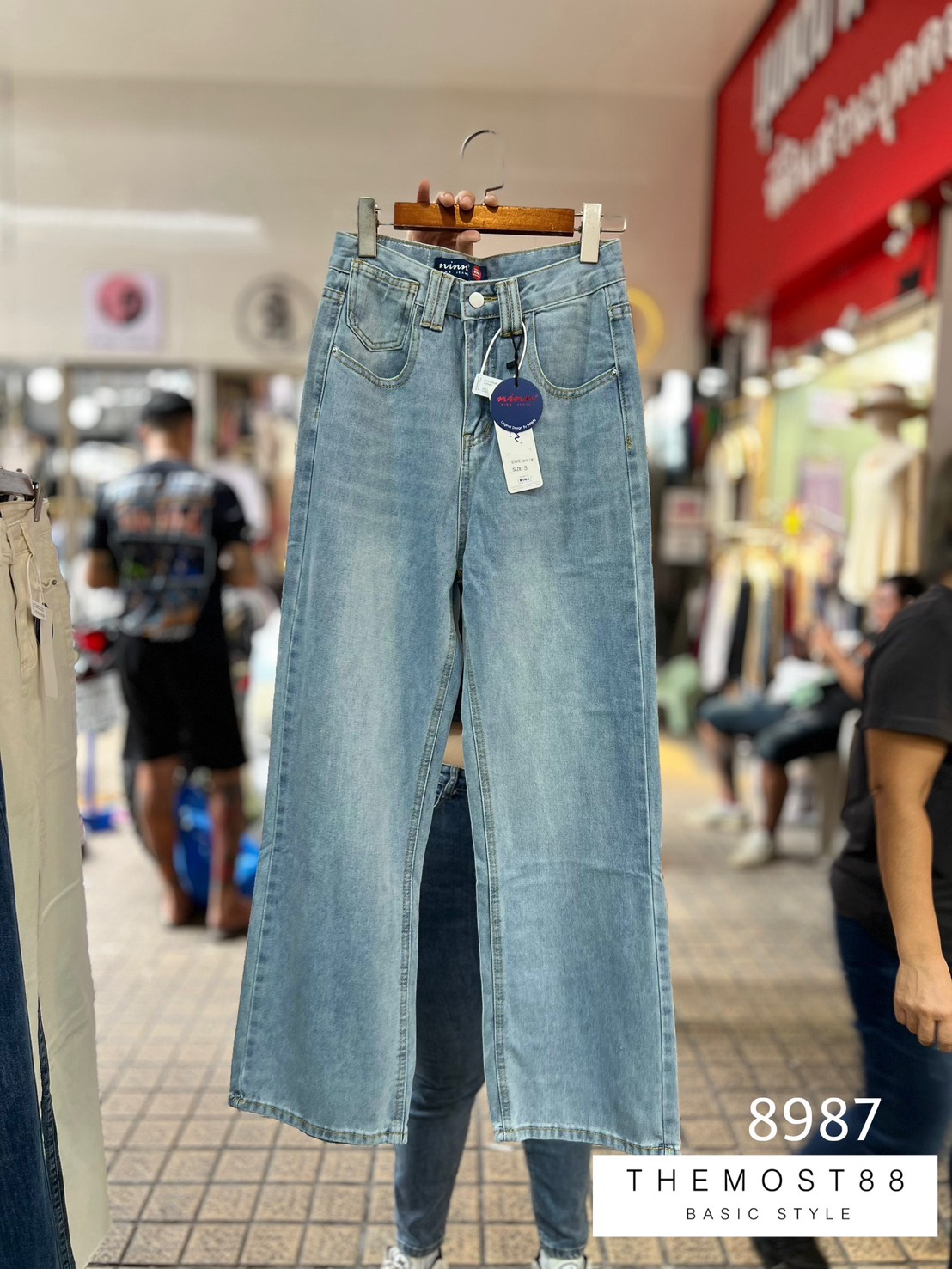 #8987 กางเกงทรงกระบอก ผ้าไม่ยืด เอวสูง งานผ้านิ่มอยู่ทรงสวย ปลายขาเย็บเก็บงานผ้าฟอกสีสวยๆ เรียบๆ ใส่ได้ทุกวันเลยจ้า