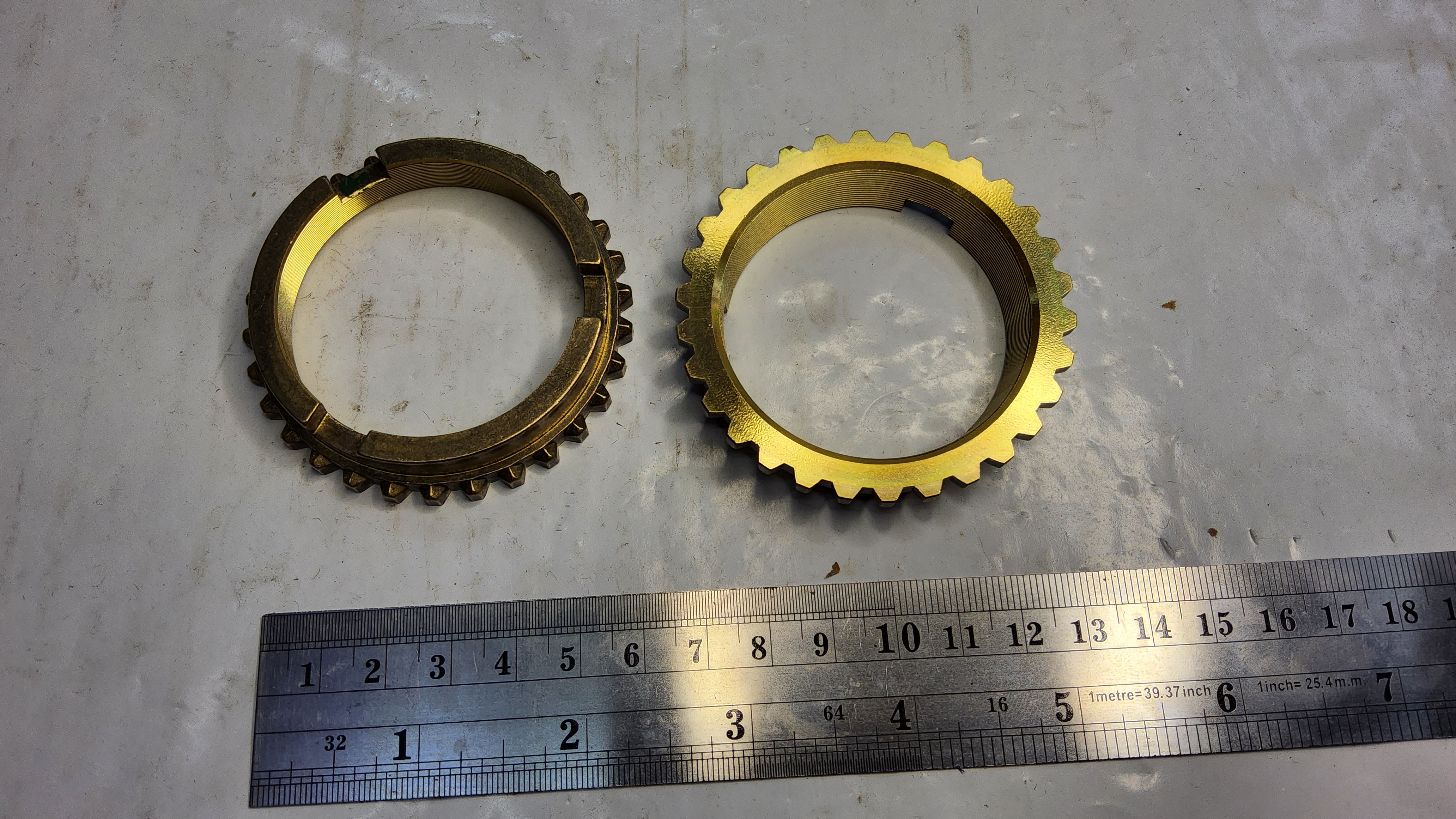 เพืองทองเหลืองเกียร Jeep จี๊ป วัสดุทองเหลือง อันละ