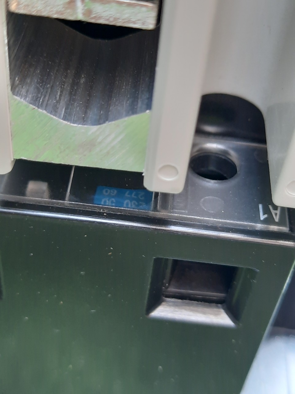 SIEMENS : 3TF5022-0XP0 Contactor AC 50 HZ, coil230/220 V AC3 400 V 110 A 55 kWAUX. contacts: 2 NO + 2 NC size 6 screw connection