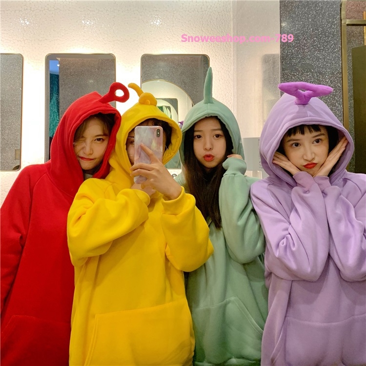 เสื้อกันหนาวเทเลทับบี้ จะใส่เป็นคู่หรือเป็นทีมหรือใส่เดียวการันตีอินเทรนด์แน่นอนฟรีไซส์ ของจริงเล็กกว่าตารางไซ 5-6 นิ้ว