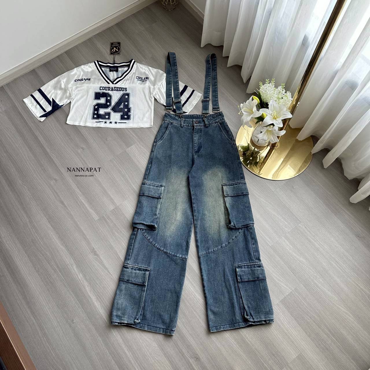 SET งานเสื้อสปอร์ต Oversize สกรีนลายหน้าหลังอย่างจึ้ง + กางเกงยีนส์แท้ฟอก