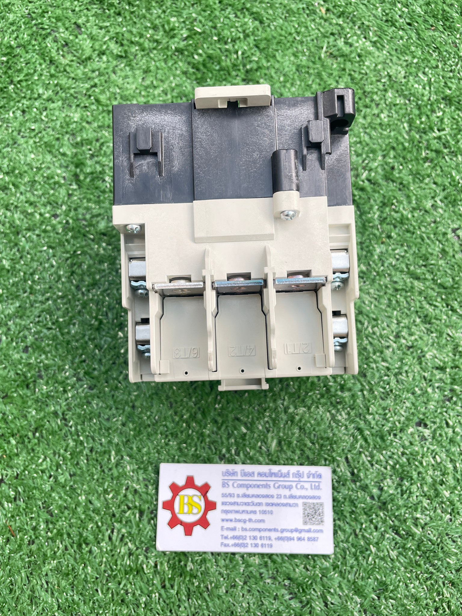 Mitsubishi : คอนแทคเตอร์ S-T65 coil220Vac