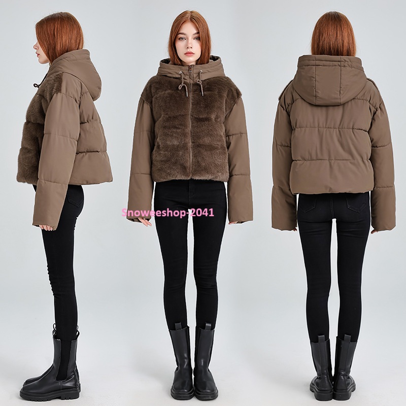 ดาวน์แจ็คเก็ตผู้หญิงแต่งขนเฟอร์สุดหรู ใส่แล้วอุ่นและสวยมีคลาส ฮู้ดขนเฟอร์นุ่มนิ่ม เพิ่มความชิค เสื้อหนา อบอุ่น ลมแรง หิมะตกก็เอาอยู่ แมทช์ง่าย เข้ากับทุกลุคสายแฟ มีให้เลือก 4 เฉดสีสวยละมุน