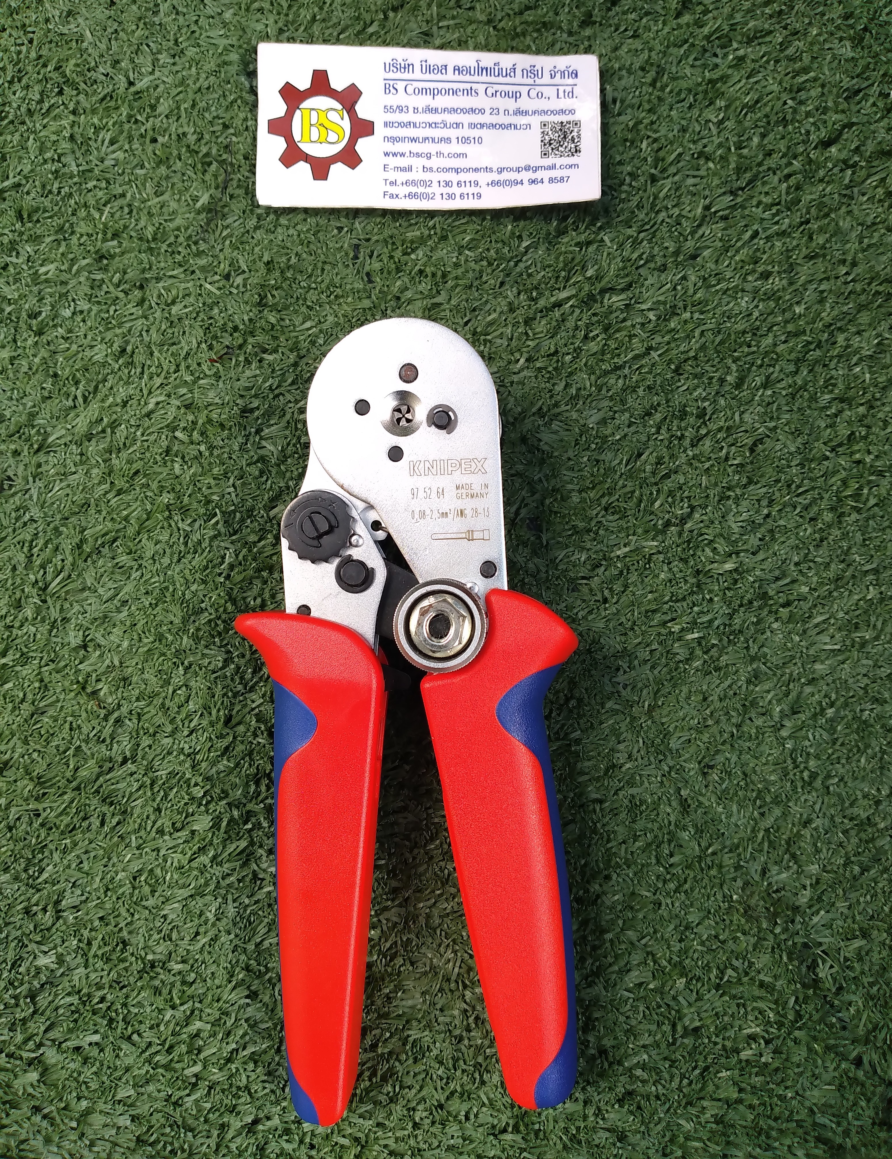 KNIPEX : Four-Mandrel Crimping Pliers for turned contacts P/N 97 52 64