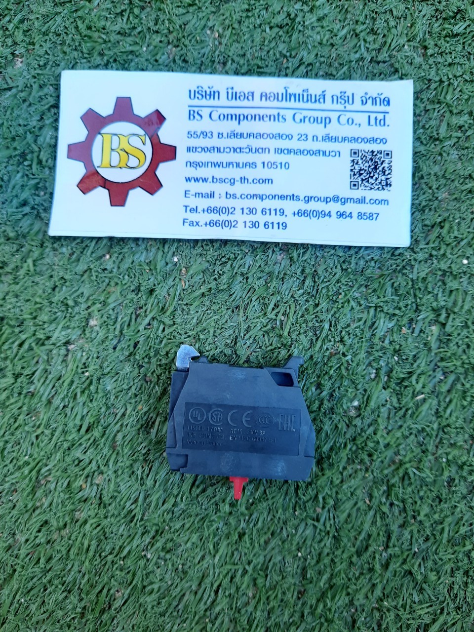 Schneider : คอนแทคบล็อค (ส่วนตัวปุ่มกด) ZENL1121 1NC