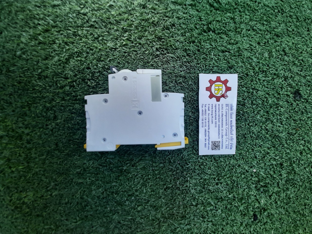 Schneider : MCB. iC60N (A9F74102) 1P 2A