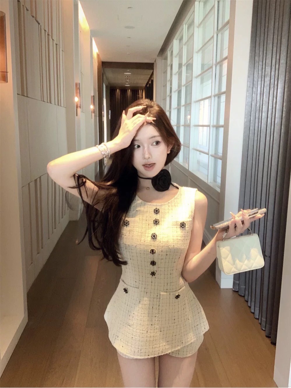 Tweed Chic Set” – เซ็ตแขนกุดทวีต + กางเกงขาสั้นเรียบหรู ✨ แพลตเทินดีงาม ใส่สวยเปะสุดๆ ของดีหมดไวนะคร๊า!!