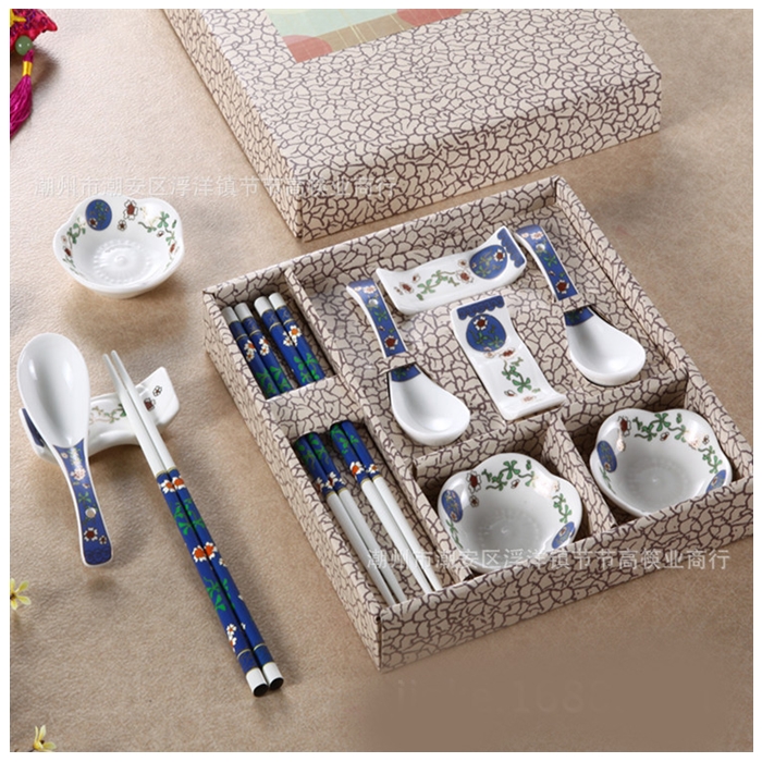 ชุดน้ำจิ้มชูชิ แพ็คกล่องสวยหรู พร้อมป้ายชื่อ