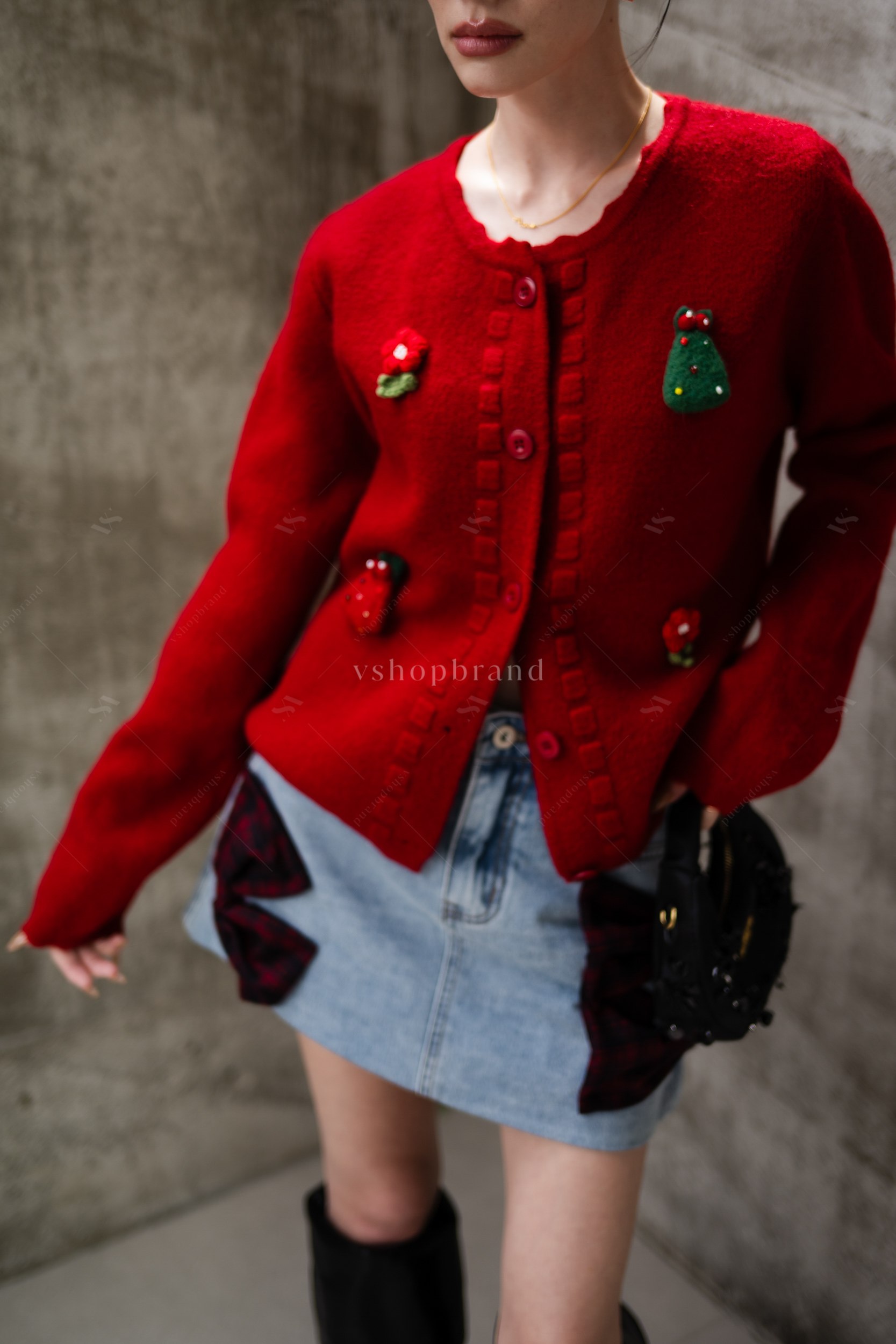 เสื้อไหมพรมแขนยาวขลิบขอบติดคริสมาสต์