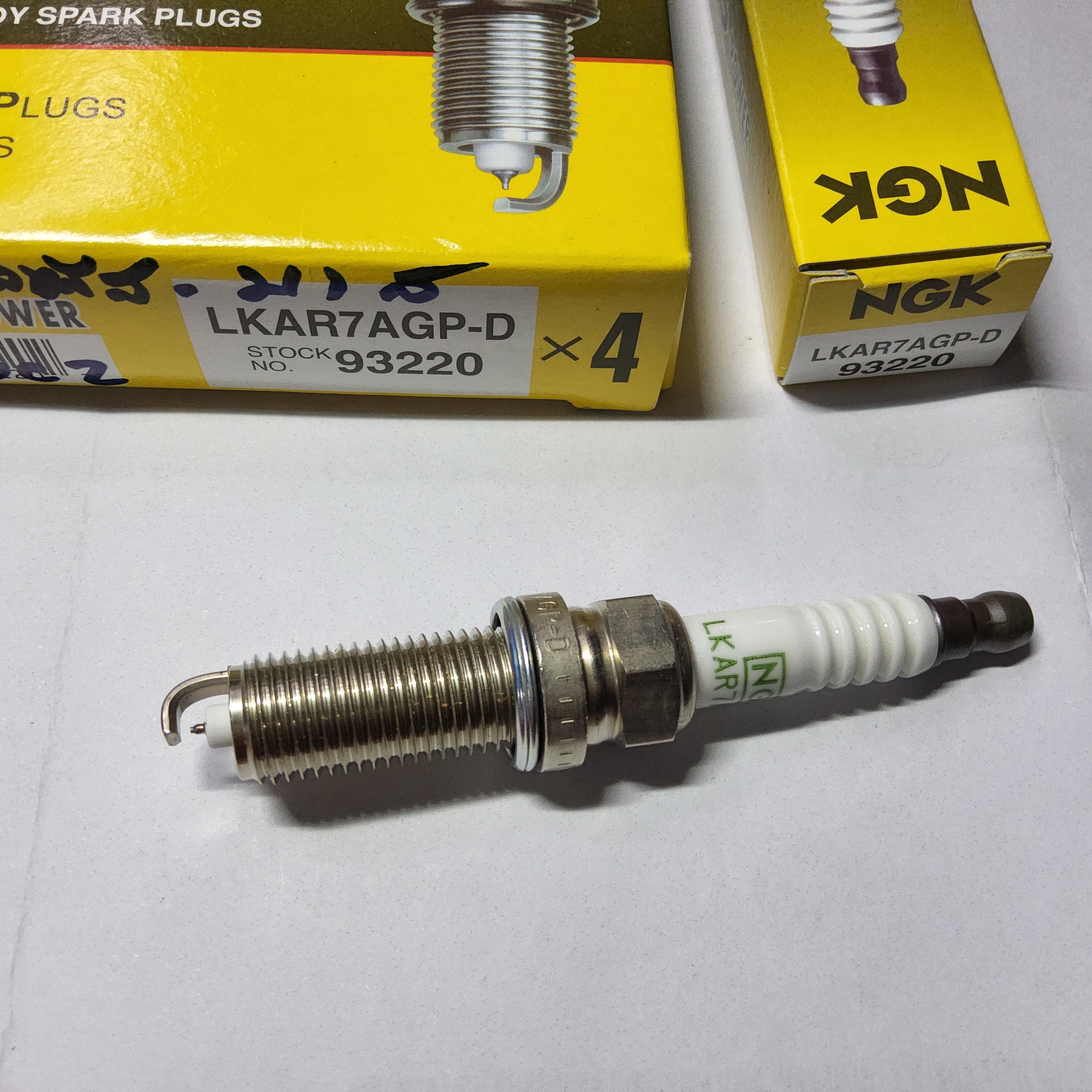 หัวเทียน NGK G-POWER ( LKAR7AGP-D ) PLATINUM เกลียวยาว บ็อก NO 14 TOYOTA ALTIS2010-ON NISSAN TIIDA,MARCH - ALMERA 1.2 2011-17ราคาตัวละ [ ระยะการใช้งาน 50000 กม. ]