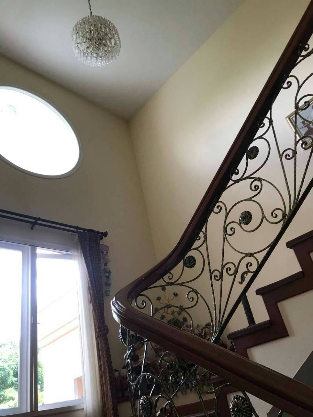 ขายบ้านหรู 2 ชั้นพื้นที่กว้างพร้อมสำหรับทุกคนในครอบครัว 1 ไร่ 44 ตรว. ใจกลางเมืองนครราชสีมาใกล้บิ๊กซี 1 กม. ตัวบ้านตกแต่งด้วยวัสดุที่แข็งแรงและทันสมัยบรรยากาศดีการเดินทางสะดวกสบาย