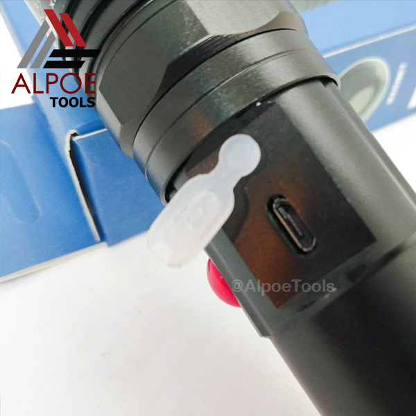 ไฟฉายแรงสูง หลอด T6 มีไฟข้าง มีแม่เหล็ก มาพร้อมอุปกรณ์ชาร์จ รุ่น JX-409