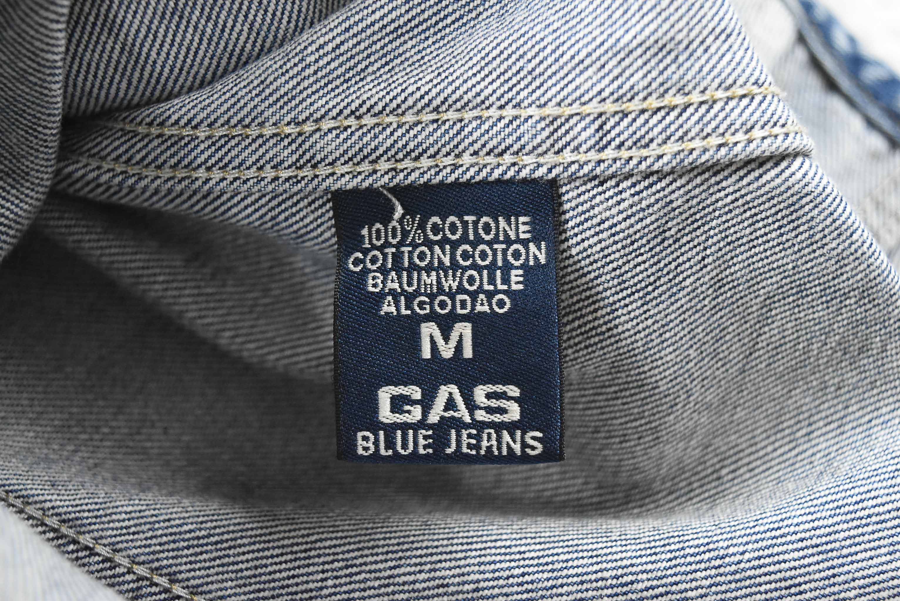 GAS อกจริง 37 ไซส์ M เสื้อแจ็คเก็ตยีนส์ แขนยาว ผู้หญิง สีฟอกเข้ม สภาพสวยใหม่90% ใส่คลุมแนวๆสายวิเทจ ราคานี้คุ้มมาก