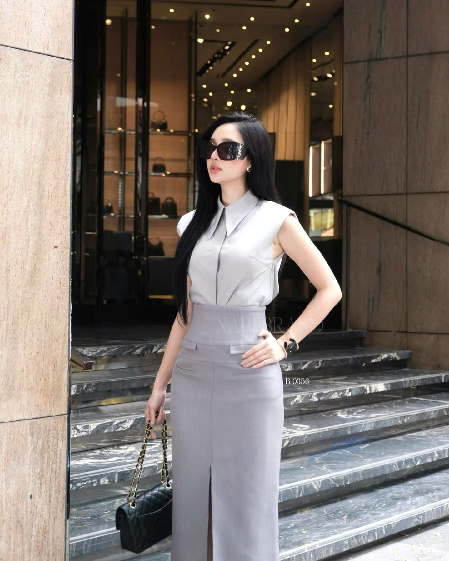 ชุดเซทลุคCEO Working Woman กับเซทเสื้อเชิ้ตคอปกแขนล้ำ และกระโปรงเอวสูง งานซิบหลัง ทรงกระโปรงผ่าหน้า แต่งช่องกระเป๋า งานมีซับในมาให้นะคะ ใส่แล้วไม่คัน งานผ้าดี ลุคนี้ที่ใครๆก็ต้องเหลียวมอง😎 #NABIBRAND #งานป้ายนาบี #นาบีแบรนด์ #ชุดเซท #workingwoman