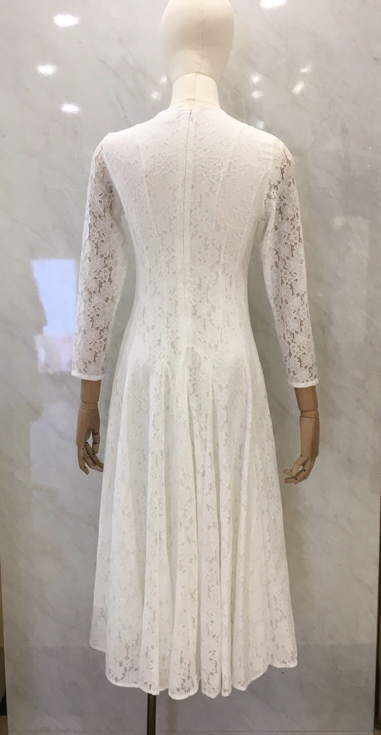 Code : ST20959 เดรสทรงพอดีตัวใส่สวย ผ้าลูกไม้ทั้งตัว กระโปรงพริ้วๆ ซิปหลัง ใส่สวยดูดี ใส่สวยน่ารักมากๆ เหมาะกับเทศกาลตรุษจีนที่จะ!มาถึง จัดด่วนนนๆ ชุดสวยหมดเร็วนะคร๊า