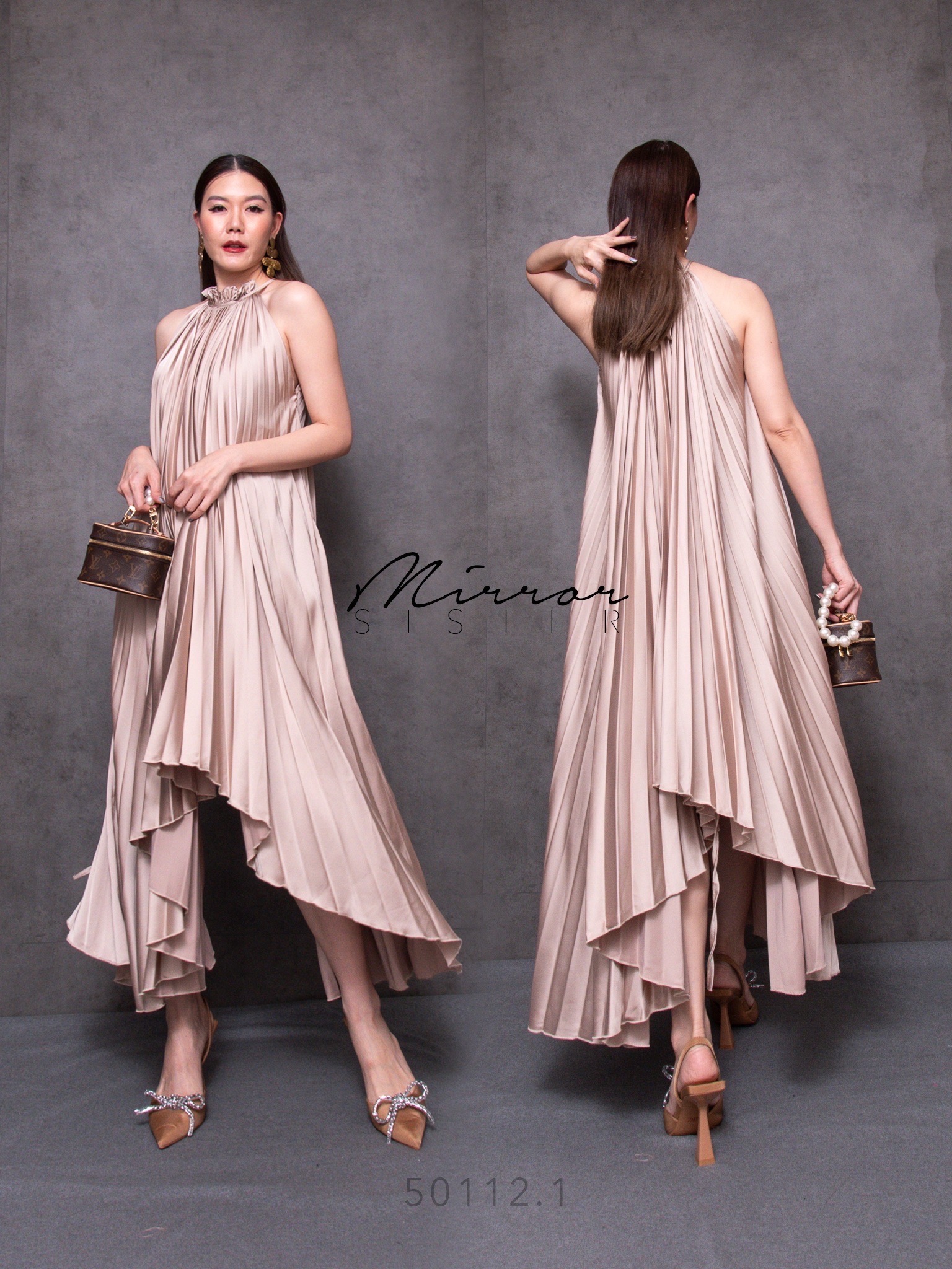 MiRRoRSiSTER's La ViViéR PLeaTed DReSS•• เดรสผ้าซาตินPremiumแขนกุดอัดพลีททรงสวยหรูหรามาก ใช้ผ้าเยอะไม่มีหวง!! ใครใส่ก็เริ่ด สวยLuxury ใส่แล้วอำพรางหุ่นที่1!! ดีเทลช่วงคอกุ๊นระบายน่ารักดูดี แพทเทรินเดรสทรงปล่อย ช่วงกระโปรงทรงAชายบานมาก แต่งชายสูงต่ำไม