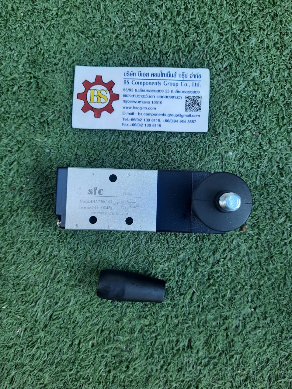 SFC : Hand control valve 4H230-08C 5/3way PT1/4 Return