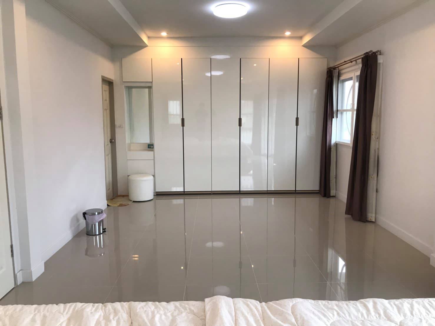 ขายบ้านเดี่ยว2ชั้นพร้อมเข้าอยู่4 ห้องนอน 3 ห้องน้ำ พร้อมเฟอร์นิเจอร์ ครบครัน(index)