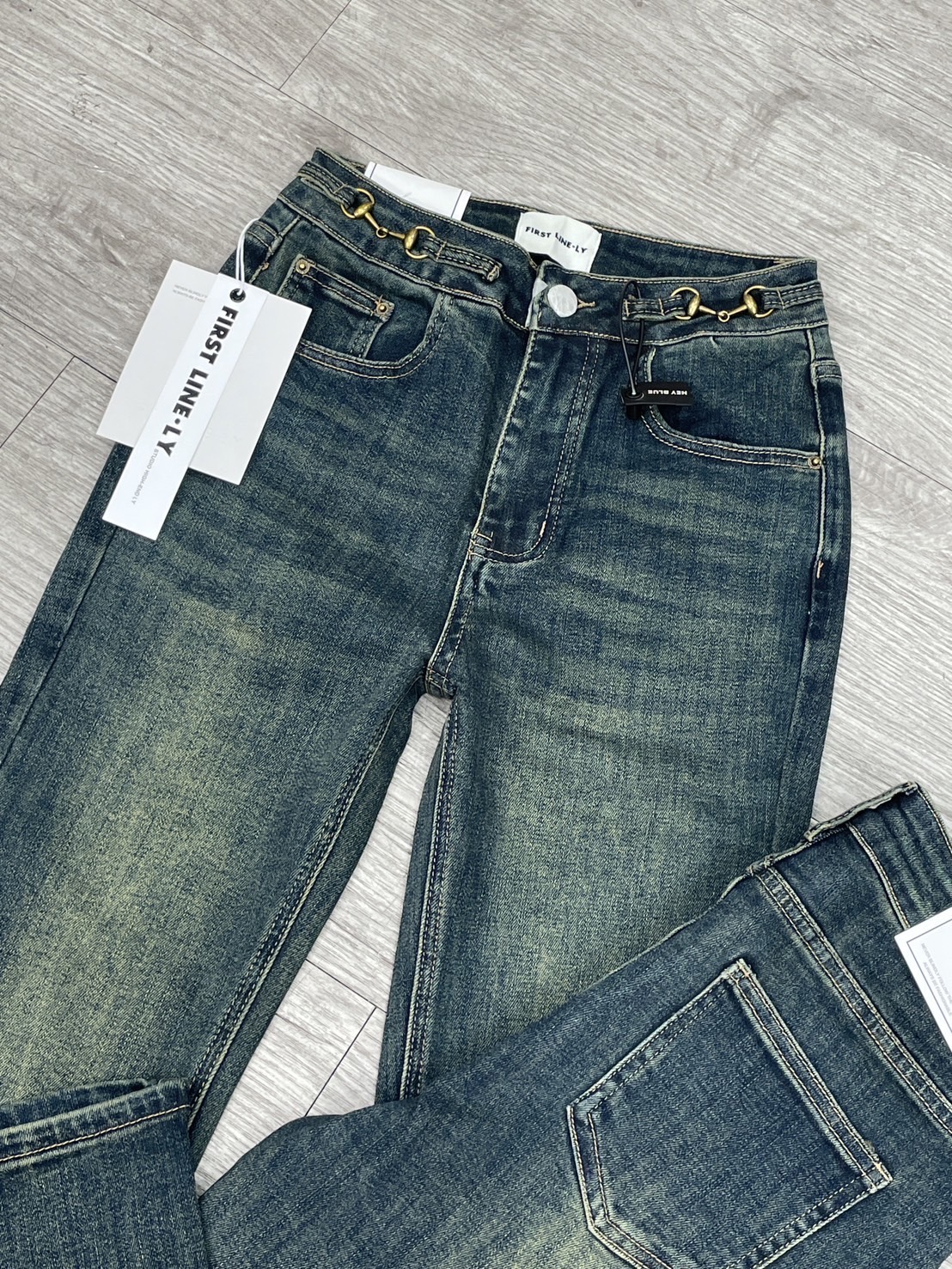 กางเกงยีน ขาม้า เอวสูงผ้ายีนยืด stretch jeans ดีแมทกับเสื้อครอบ เสื้อยาวได้หมด งานสวยมาผ้าใส่สบาย ใส่ได้ตลอดไม่มีเอ้า ย้ำยีนยีนยืด