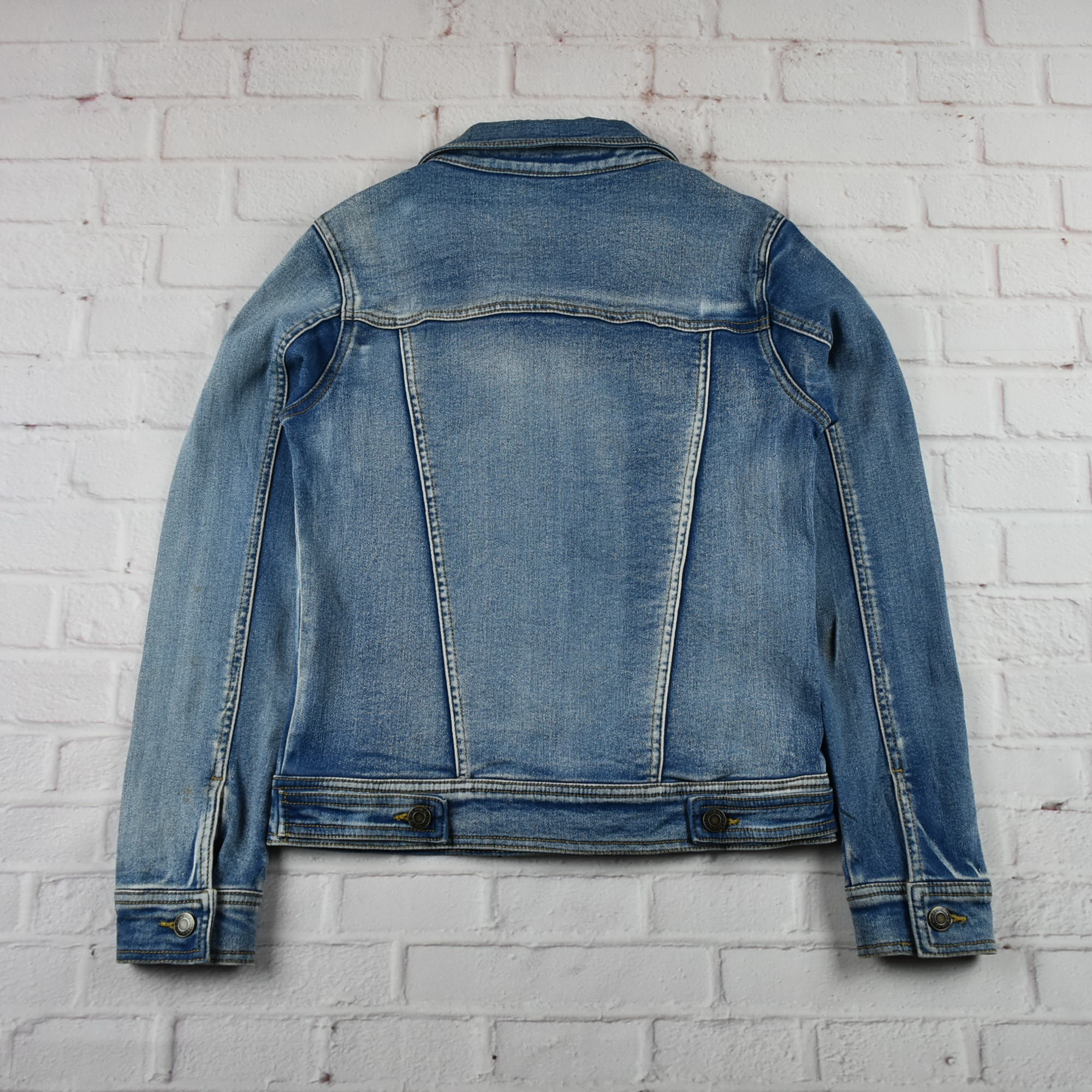 JEANS อกจริง 34 ไซส์ S เสื้อแจ็คเก็ตยีนส์ แขนยาว ผู้หญิง ผ้ายืด เนื้อผ้านุ่มใส่สบาย ทรงสวย