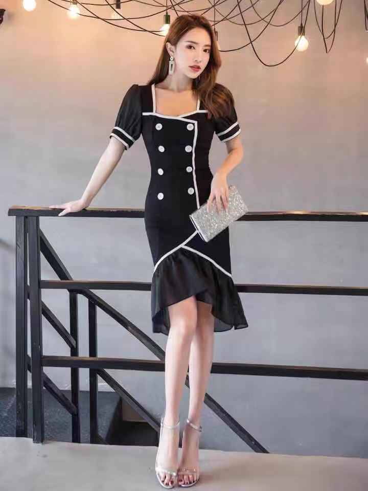 ชุดเดรสหุ่นเพรียวไฮโซเข้ารูปทรงหางปลาแต่งกระดุม สีดำ-Size XL