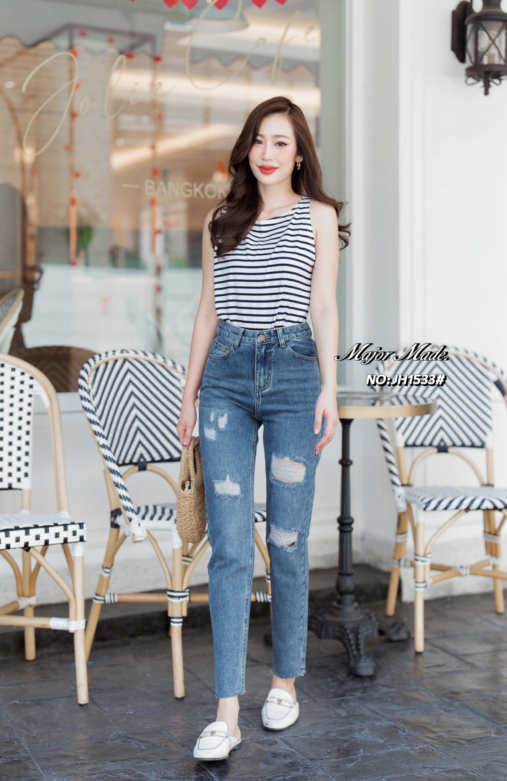 No.JH1533# -High-waist boyfriend jeans 🇰🇷🇰🇷 กางเกงยีนส์ทรงบอยสีฟอก เอวสูงงง แต่งขาดได้ลงตัวสวยเซอร์ๆตัวนี้ ผ้ายีนส์เนื้อนิ่มใส่สบาย (ผ้าไม่ยืด) แพทเทิร์นแป๊ะ ใส่เก็บพุงสวยดูมีเชฟ