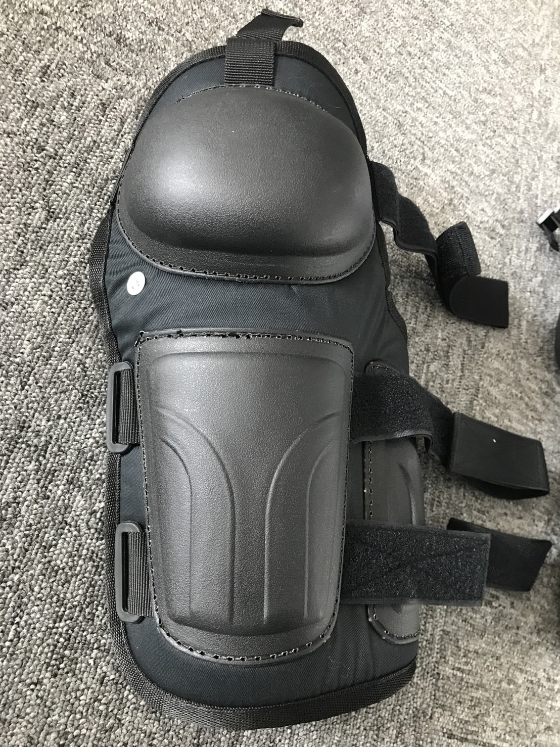 สนับแขน สนับศอก Anti Riot Suit ชุดปราบจราจล ชุดป้องกับบุคคล ชุดนิรภัย ชุดควบคุมฝูงชน