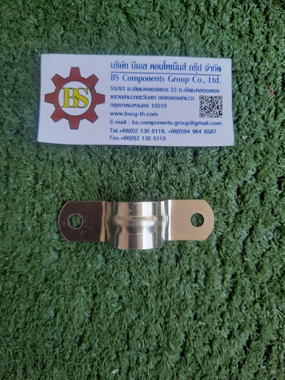 แคล้มจับท่อ 2 ขา สแตนเลส 1/2" SUS304 M22