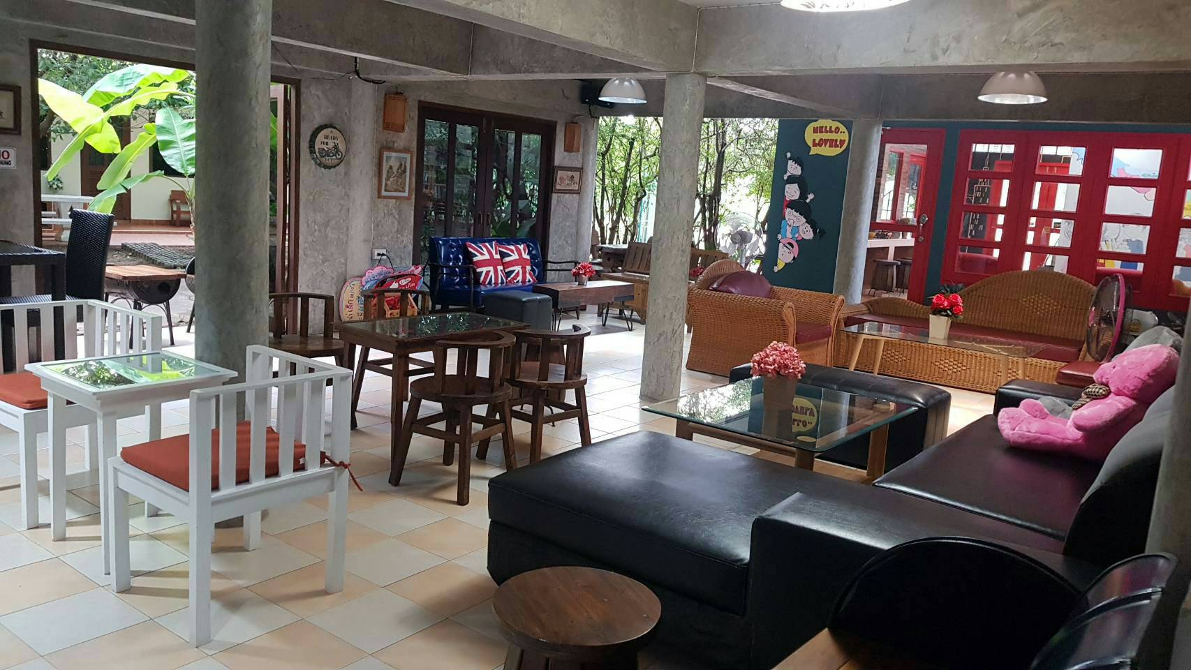 ขายบ้านพร้อมที่ดินและกิจการบ้านอุ่นรักร้านอาหาร+ร้านกาแฟ+ห้องพักรายวันใจกลางอ.เมืองหนองคายพร้อมอุปกรณ์เครื่องใช้ เฟอร์นิเจอร์ครบครันเหมาะสำหรับผู้รักในการทำธุรกิจ