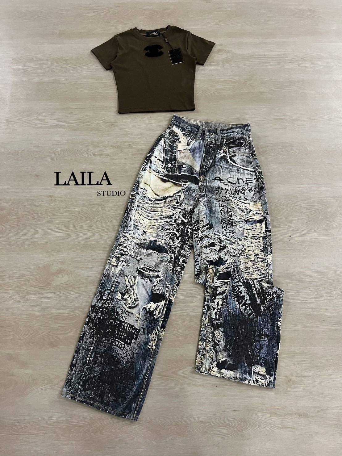 Set เสื้อ+กางเกง เสื้อแขนสั้นทรงกึ่งครอป งานผ้ายืดหยุ่นมีน้ำหนักทรงสวยพร้อมตัวอักษรCNที่อก มาในโทนสีน้ำตาล/ แดง มาพร้อมกางเกงงานยีนส์แท้💯นำเข้า แต่งสกรีนลายขาดแฟชั่นสายสตรีทเวียดนามสุดต๊าชชช ทั้งหน้า/หลัง งานสวยคมชัดมากๆค่า นำเทรนด์สุดๆไปเลยค่าา #