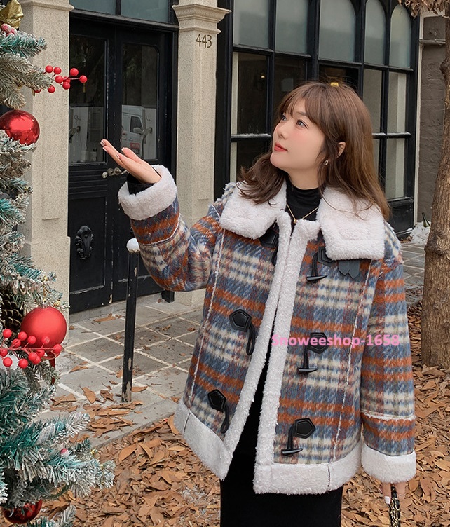 เสื้อโค้ทบิ๊กไซอกใหญ่สุด 54 นิ้ว ผ้ากำมะหยี่ลายสก๊อตเสื้อโค้ทไซส์ใหญ่แต่งปกคอตั้งสูงและเข็มขัด กระดุมคล้องแบบญี่ปุ่นบุขนหนาด้านในใส่กันหนาวติดลบ มาพร้อม 2 เฉดสีหลายไซให้เลือก