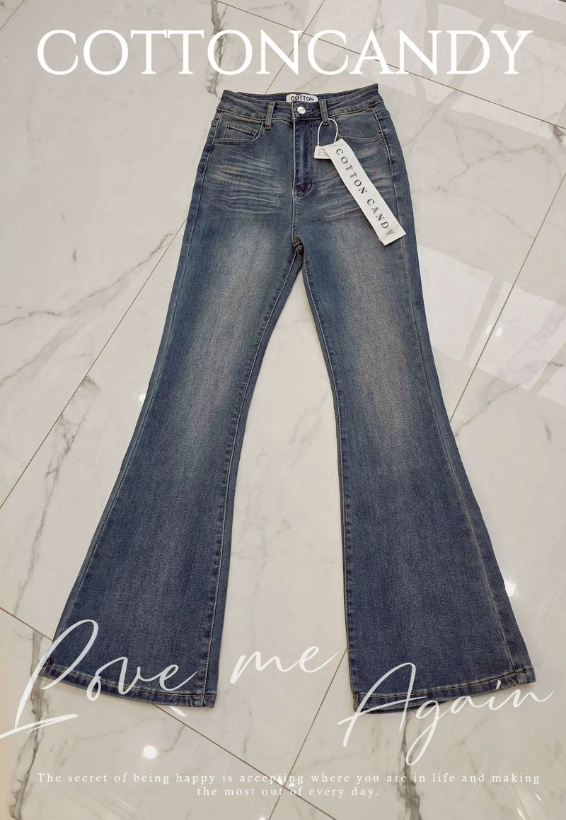 ยีนส์ ขาม้าเล็กรุ่น COTTONCANDY. ผ้ายีนส์เกรดพรีเมี่ยมเท่านั้น เนื้อผ้ามีความยืดหยุ่นเล็กน้อยใส่สบายสุดๆ ฟอกสีสวย ลายเฟดสวย