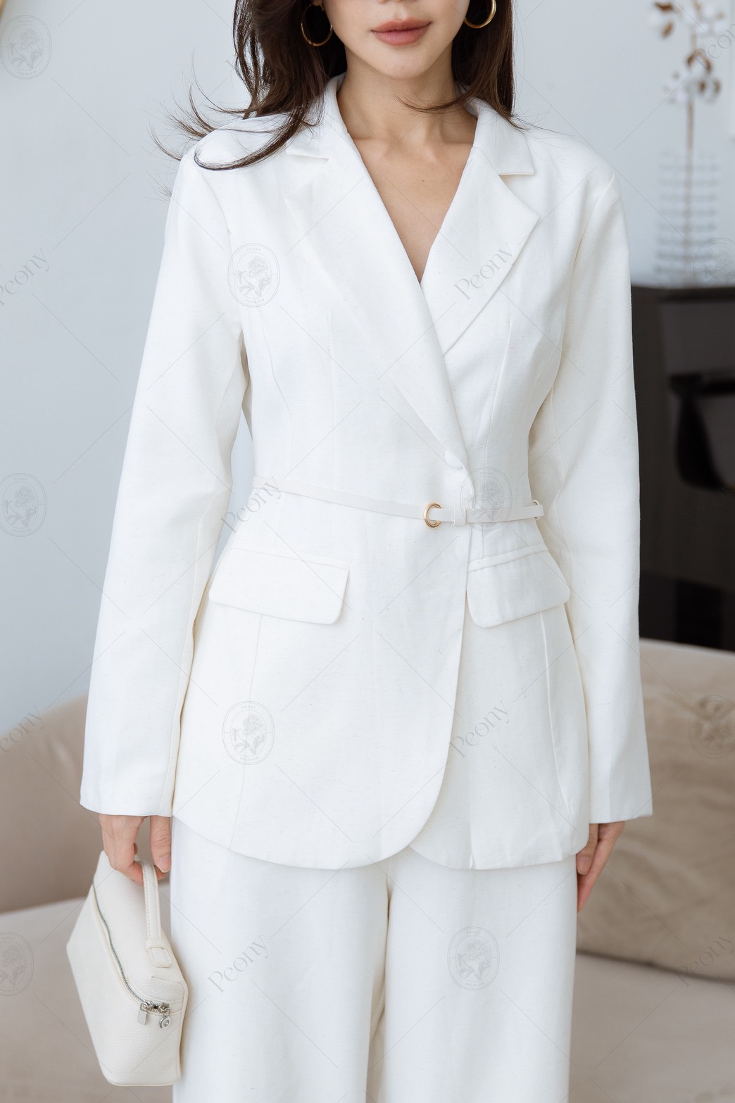 🤍 D.C. #894 Color : off white / black 🤍 ชุดเซตสูท เนื้อผ้าลินินผสม สวมใส่สบาย ม แมทมาพร้อมกางเกงขายาว และเข็มขัดเข้าชุด บุซับในทั้งตัว คอมพลีทลุ๊ค