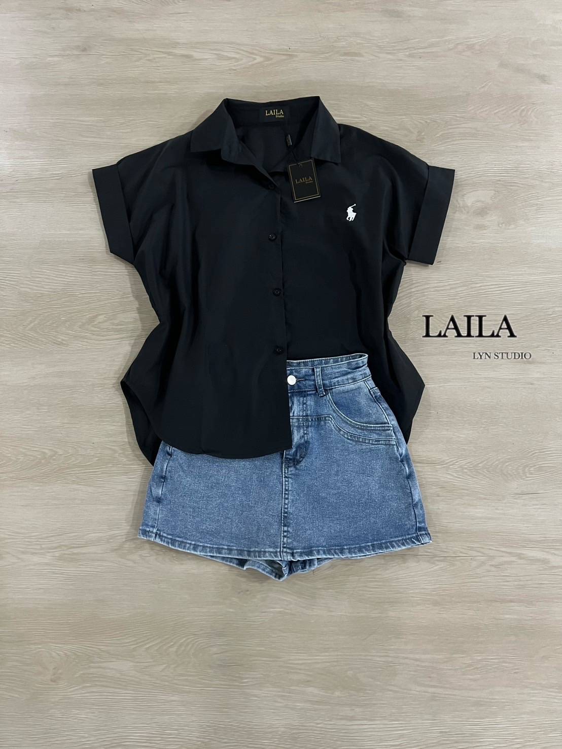SETเสื้อ+กางเกง งานเชิ้ตแขนสั้นแต่งพับแขนงานทรงคอปก ทรงโอเวอร์ไซด์ งานผ้าคอตตอลเวียดนาม💯 แต่งปักน้องม้าโปโลที่อก ผ้าสวยมากค่าาา มาพร้อมงานกระโปรงยีนส์ทรงสั้น ทรงสวย ผ้าเป๊ะ ลุคนี้เรียบง่าย แต่แอบผู้ดีเบาๆ ลงตัวสุดๆ #byLaila #เสื้อเชิ้ตแขนสั้น #ชุด