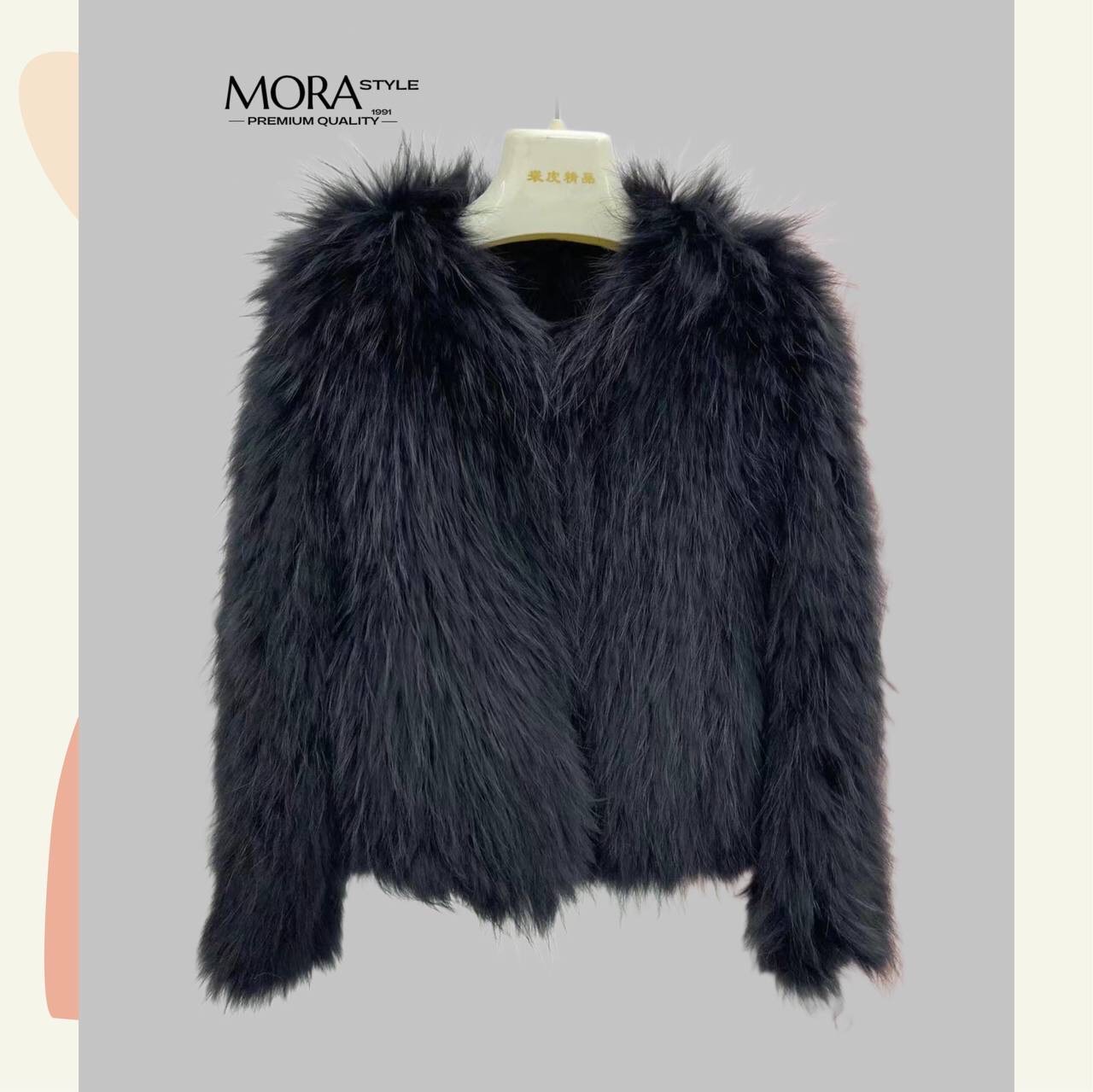 เสื้อคลุมแขนยาวแต่งขนทั้งตัว งานสวยแพง เหมาะกับแฟชั่นหนาวนี้สุดๆ ดีไซน์ออกมาเก๋ งานคือน่ารักมากค่ะ สาวๆต้องมีติดตู้นะคะ