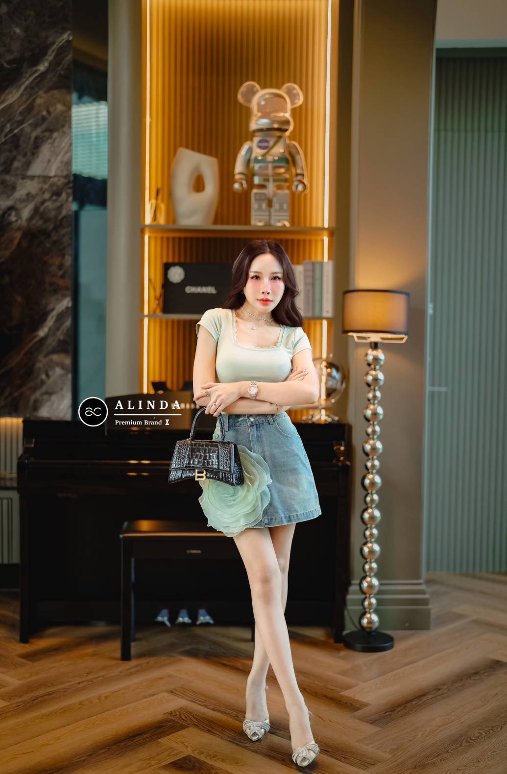 ชุดเซ็ทน้องกุหลาบสีมินท์สุดฮอตเข้าแล้วนะค้าา ชุดนี้ต้องทันนะคะ ชุดนี้ตัวเสื้อเป็นเสื้อยืดทรงมินิครอปแขนเต่อคอเหลี่ยม ผ้าเนื้อนิ่มมากค่ะ ใส่สบายเข้ารูปพอดีตัว #งานป้าย #alinda #ชุดเซ็ท #งานป้ายอลินดา #งานป้ายalinda #งานป้ายผ้าทอ #ชุดเซ็ทสวย #เดรสสวย #เดรสย