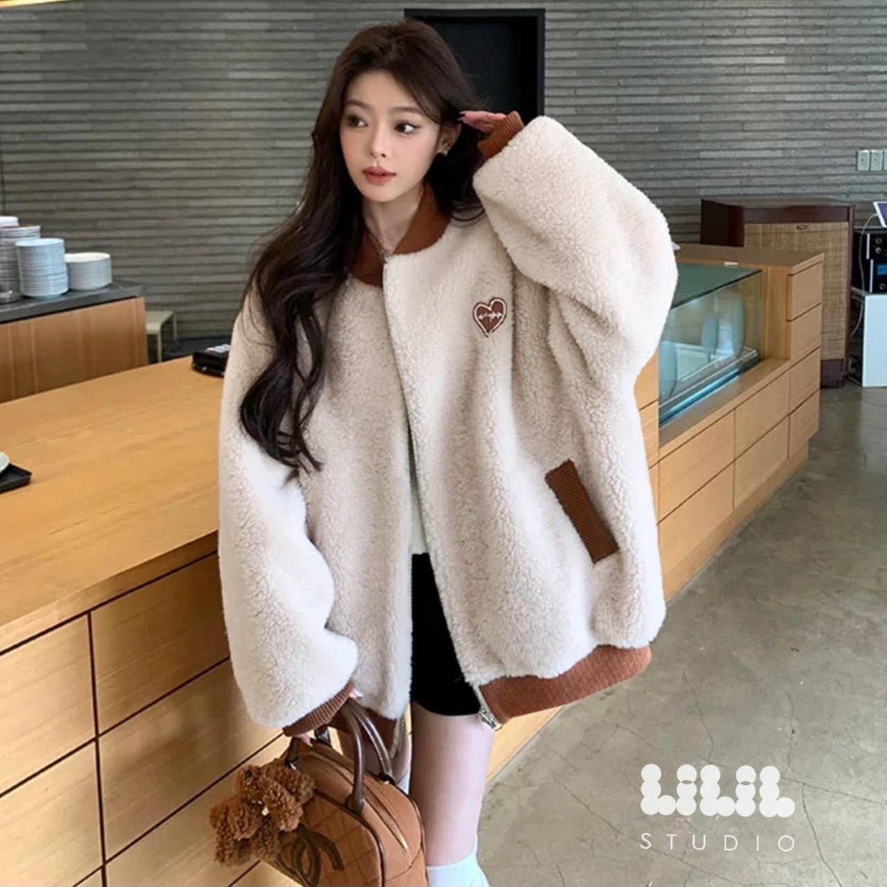 เสื้อกันหนาว เสื้อขนแกะบุซับในเย็บลายตาราง 🇰🇷ปักหัวใจเก๋ๆ ซิปหน้ากระเป๋าข้าง น้ำหนักเบา เข้าใจนักเดินทางสุด